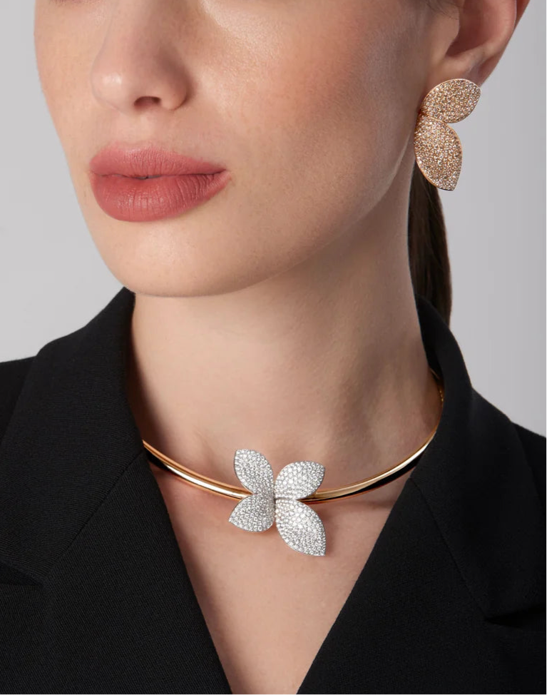 Collier QUEEN