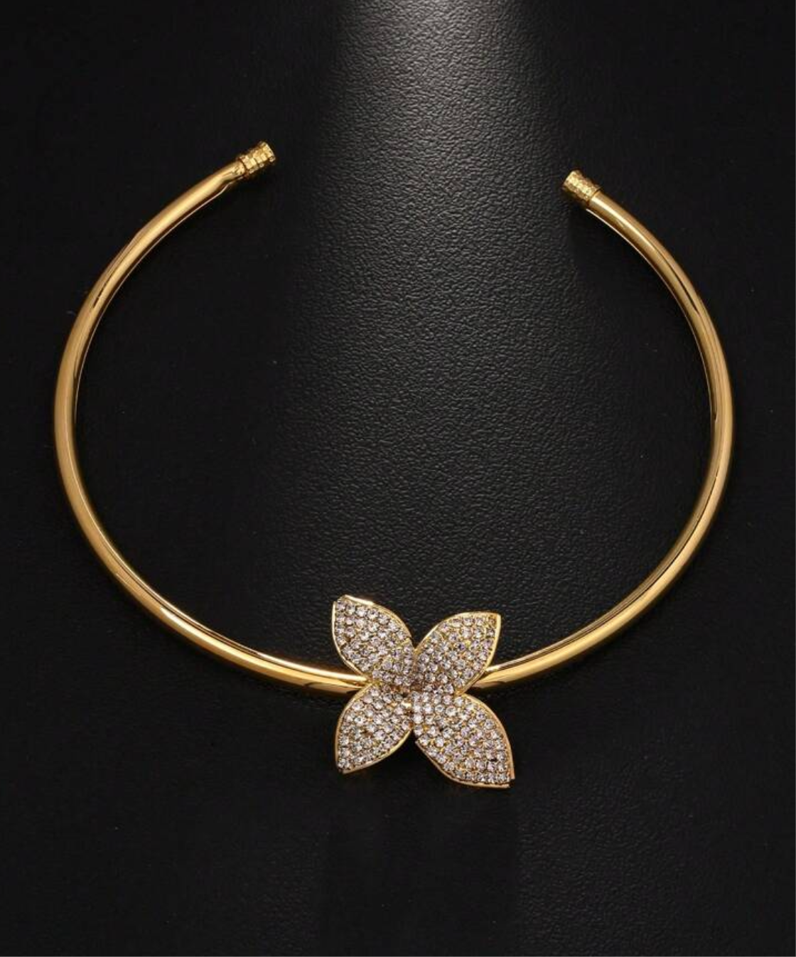 Collier QUEEN