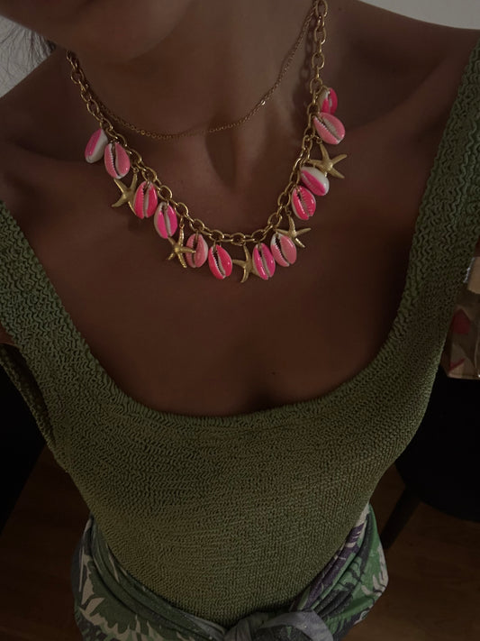 Collier coquilles roses