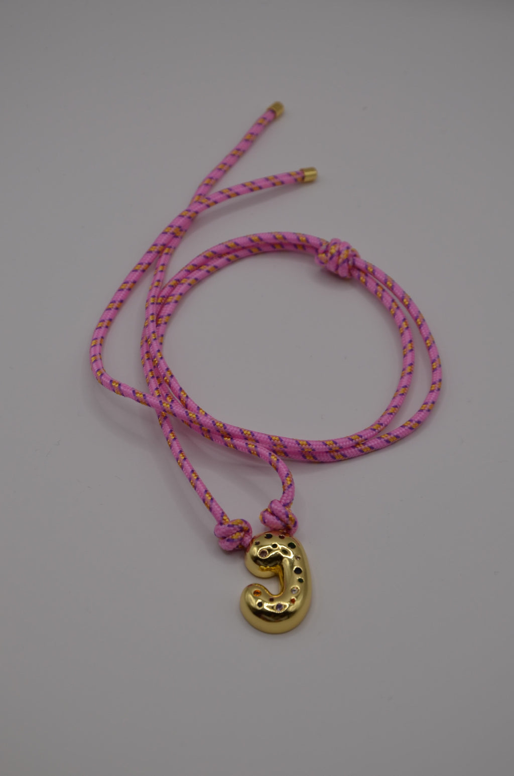 Collier cordon lettre