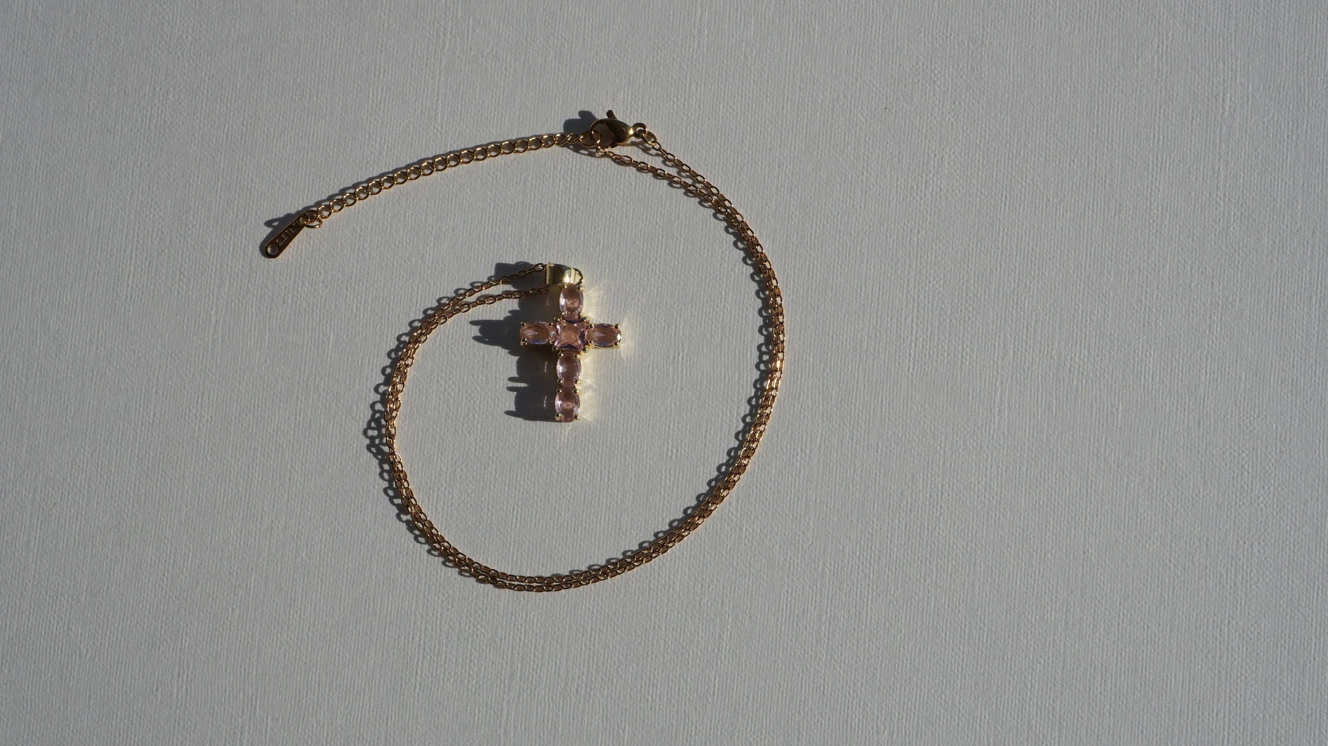 Les petites croix (3 couleurs)