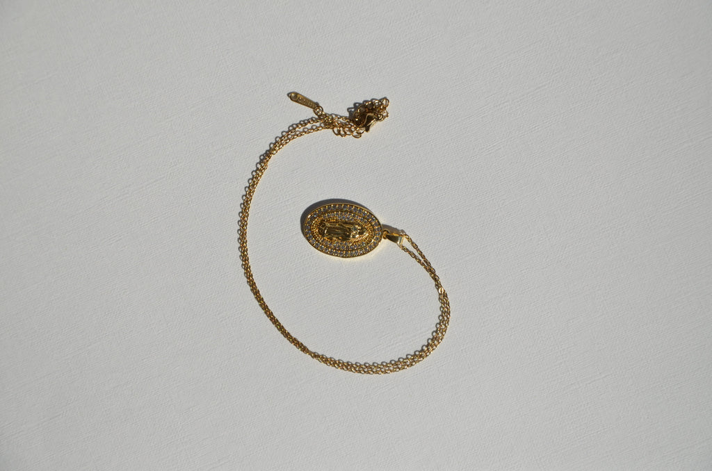 Ta vierge impératrice