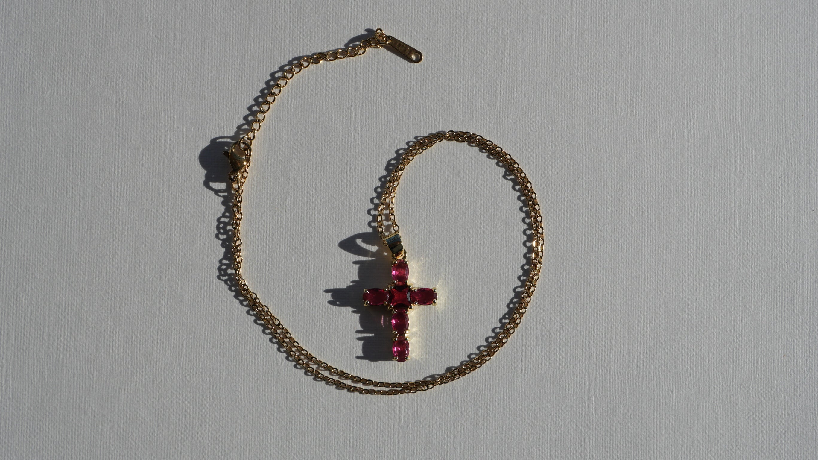 Les petites croix (3 couleurs)