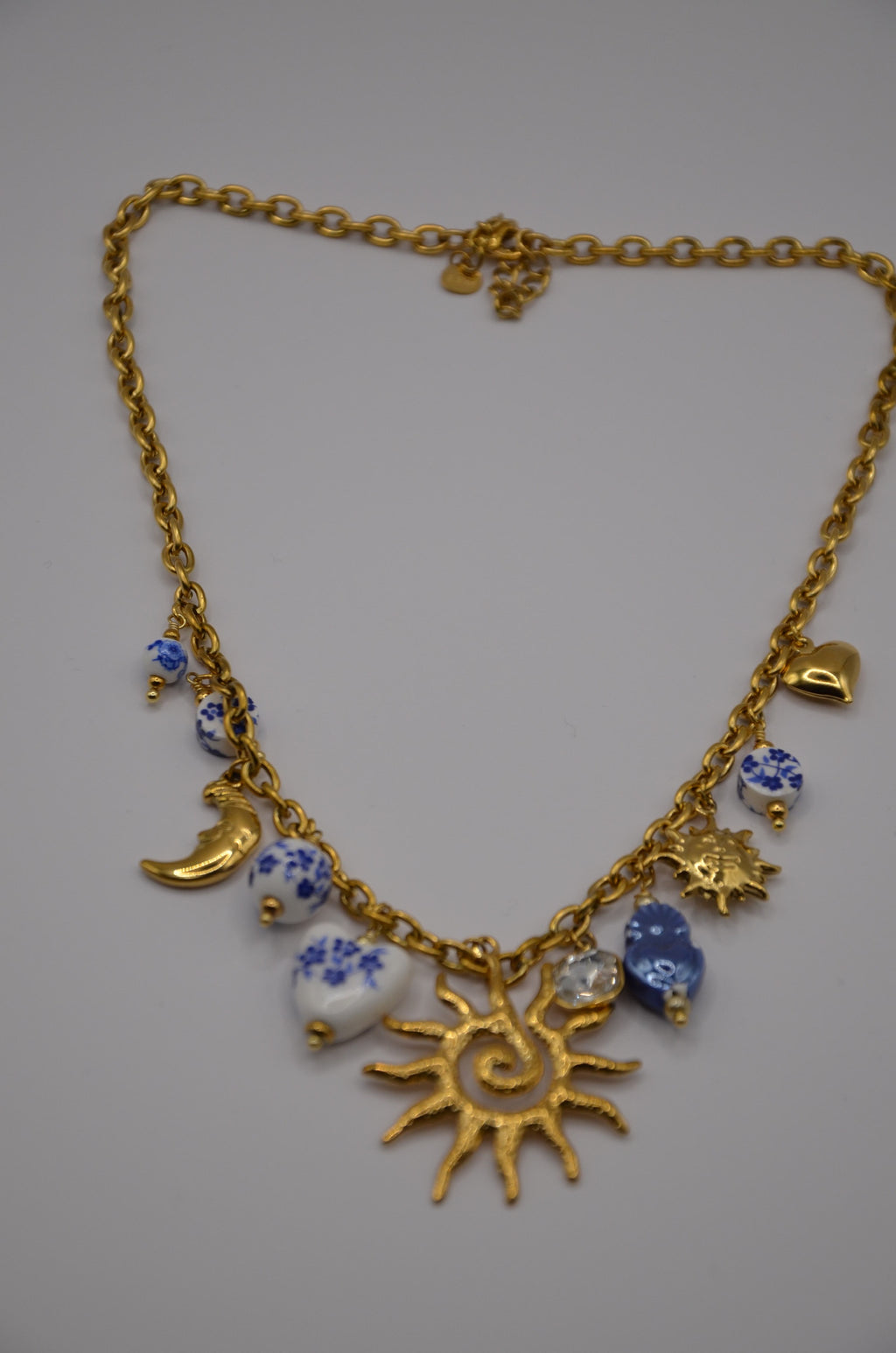 Collier EMLA 30€