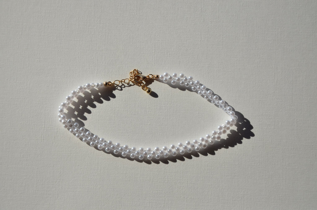 Collier ras de cou petites perles