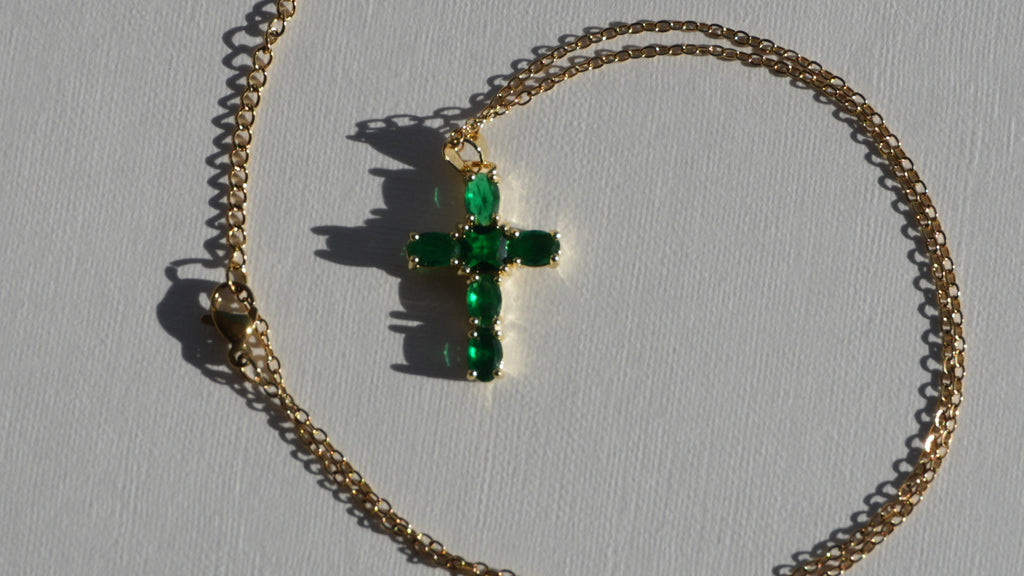 Les petites croix (3 couleurs)