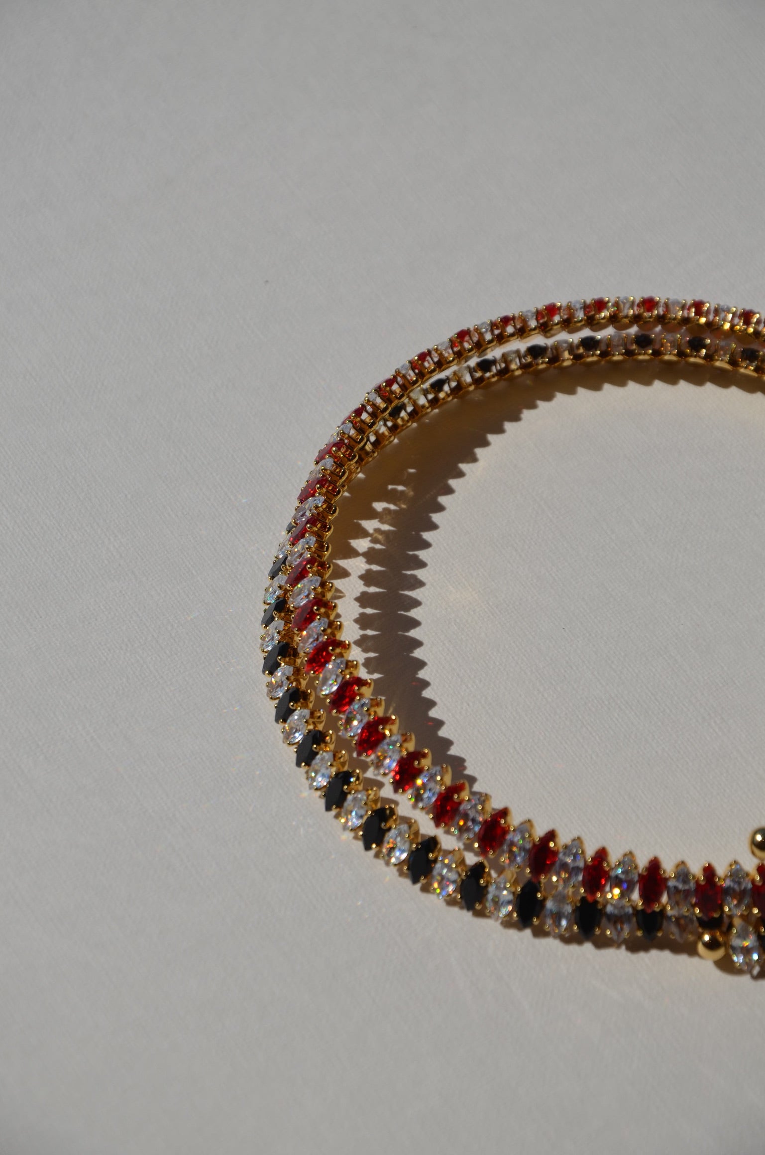 Colliers Couronnes ( 4 couleurs )