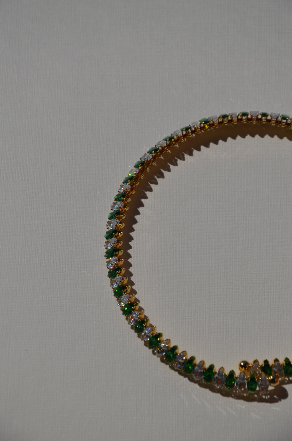 Colliers Couronnes ( 4 couleurs )