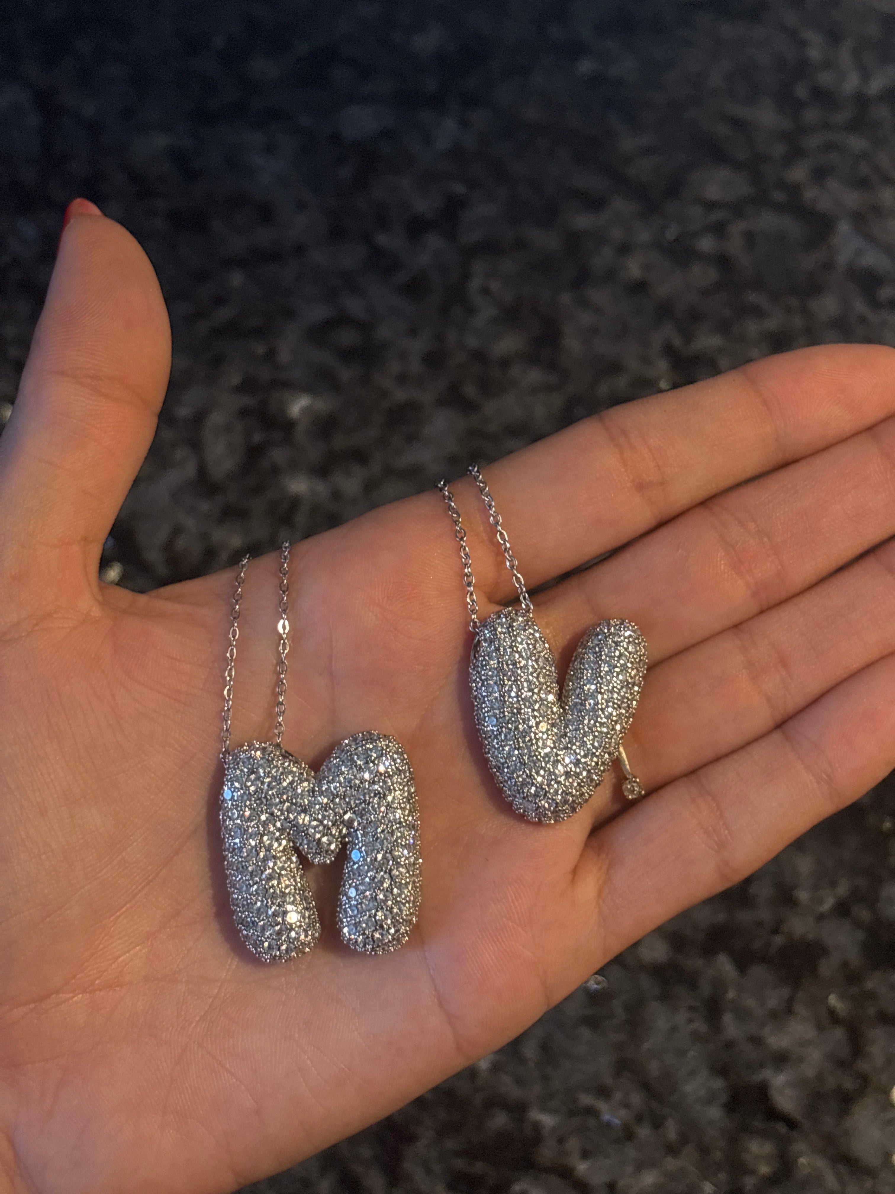 Collier lettres bulles blanc ou or