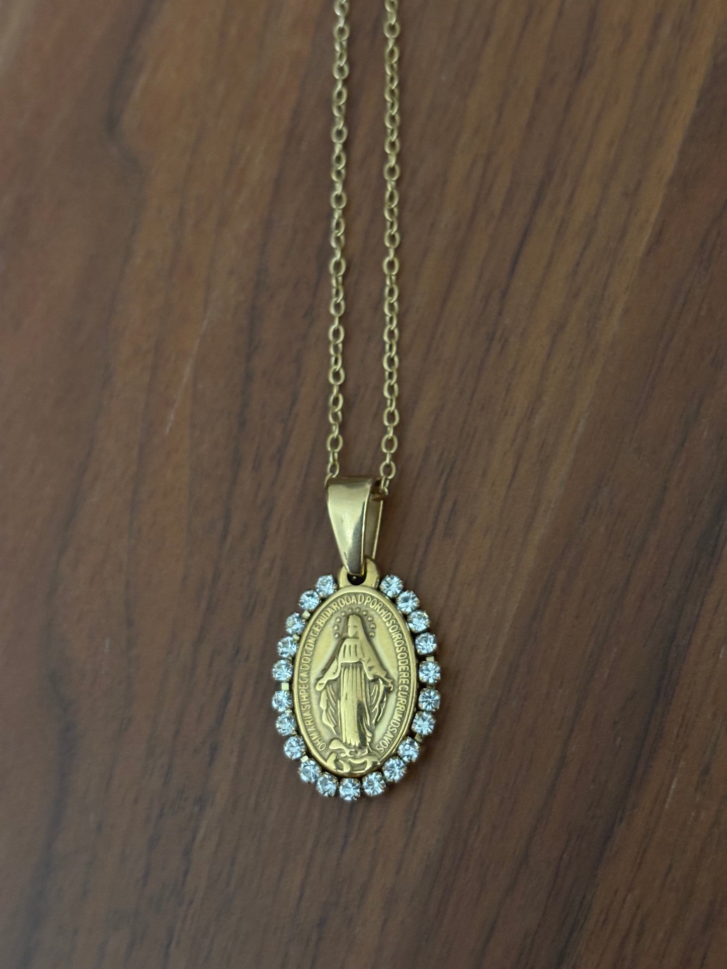 Vierge plaqué or
