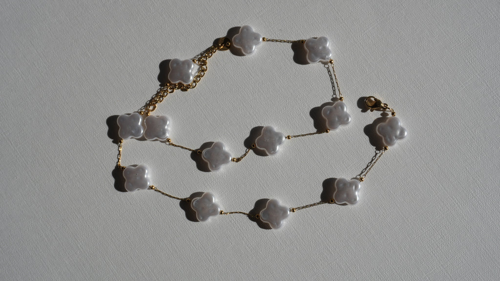 Collier nacré trèfle