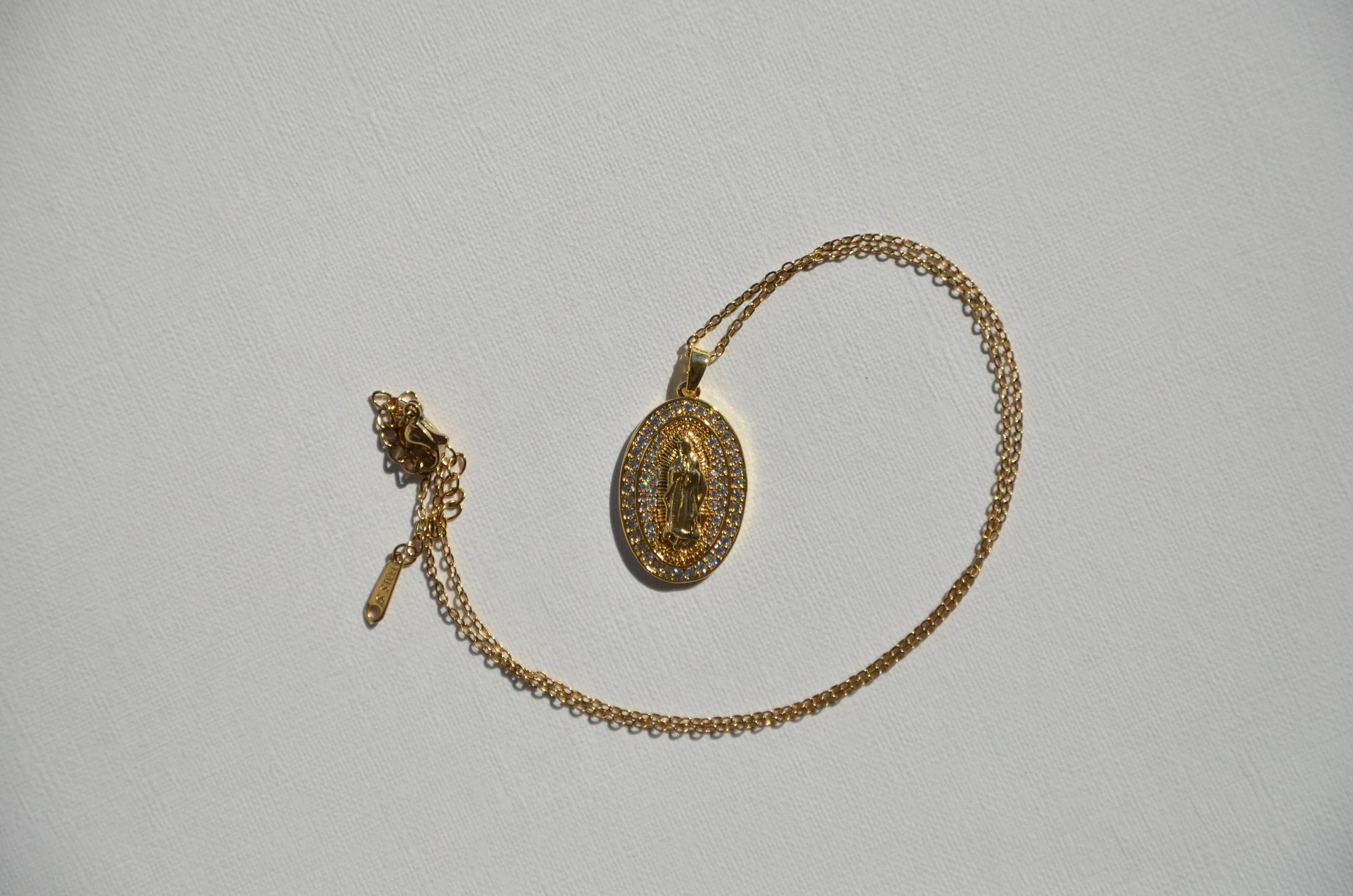 Ta vierge impératrice