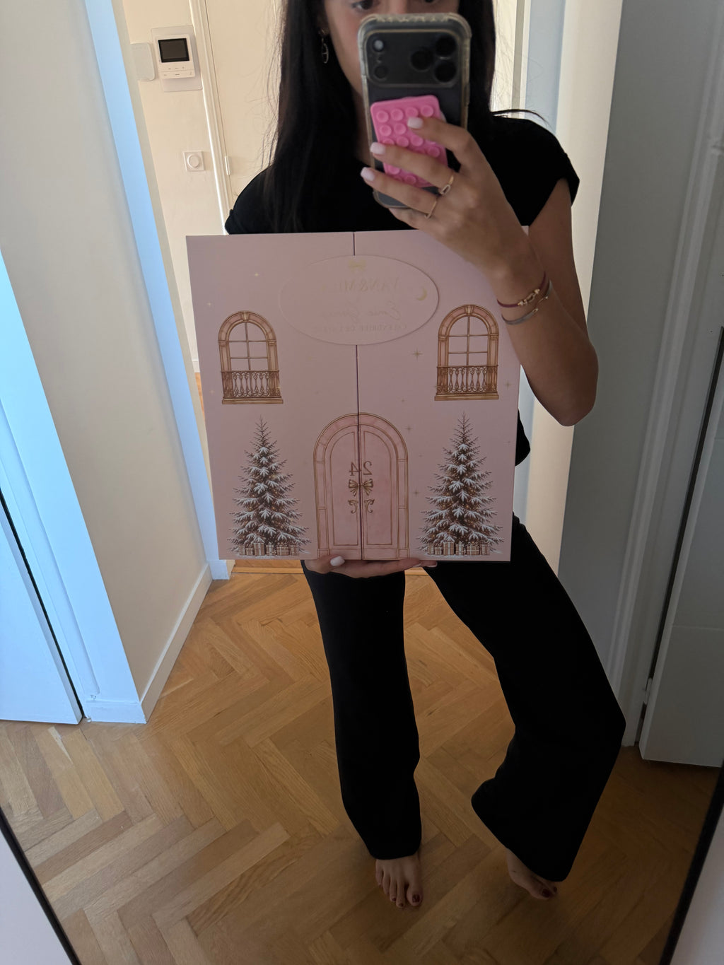 CALENDRIER VAN&MICK X EMIE GOMEZ